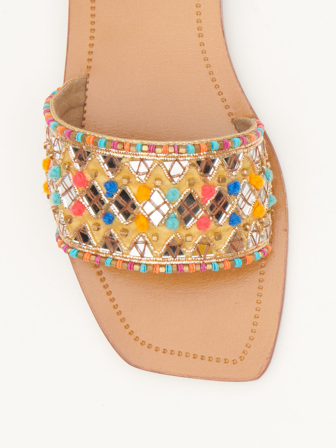 HANDCRAFTED 'ABHALA' FLATS