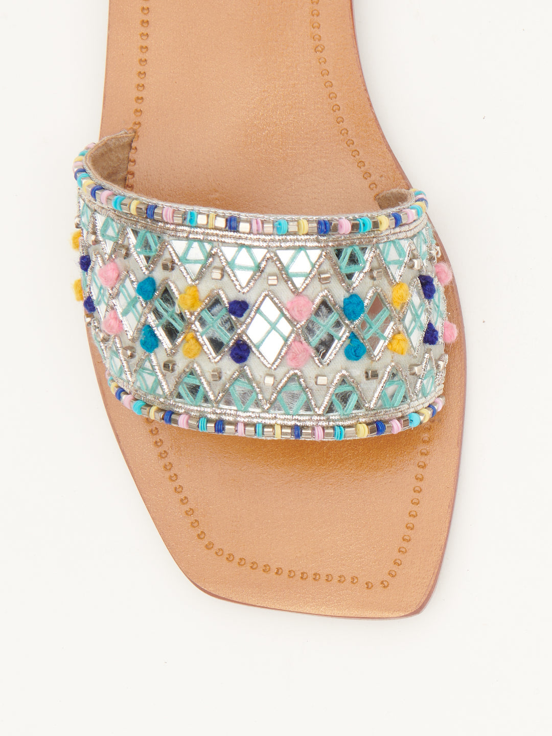 HANDCRAFTED 'ABHALA' FLATS