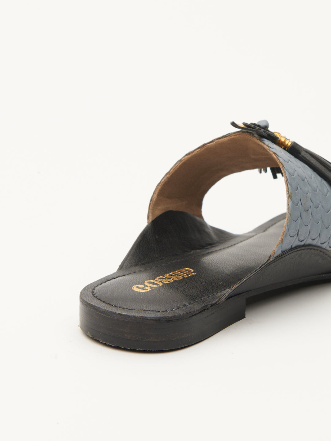 INTERLACED TASSEL KOLHAPURI