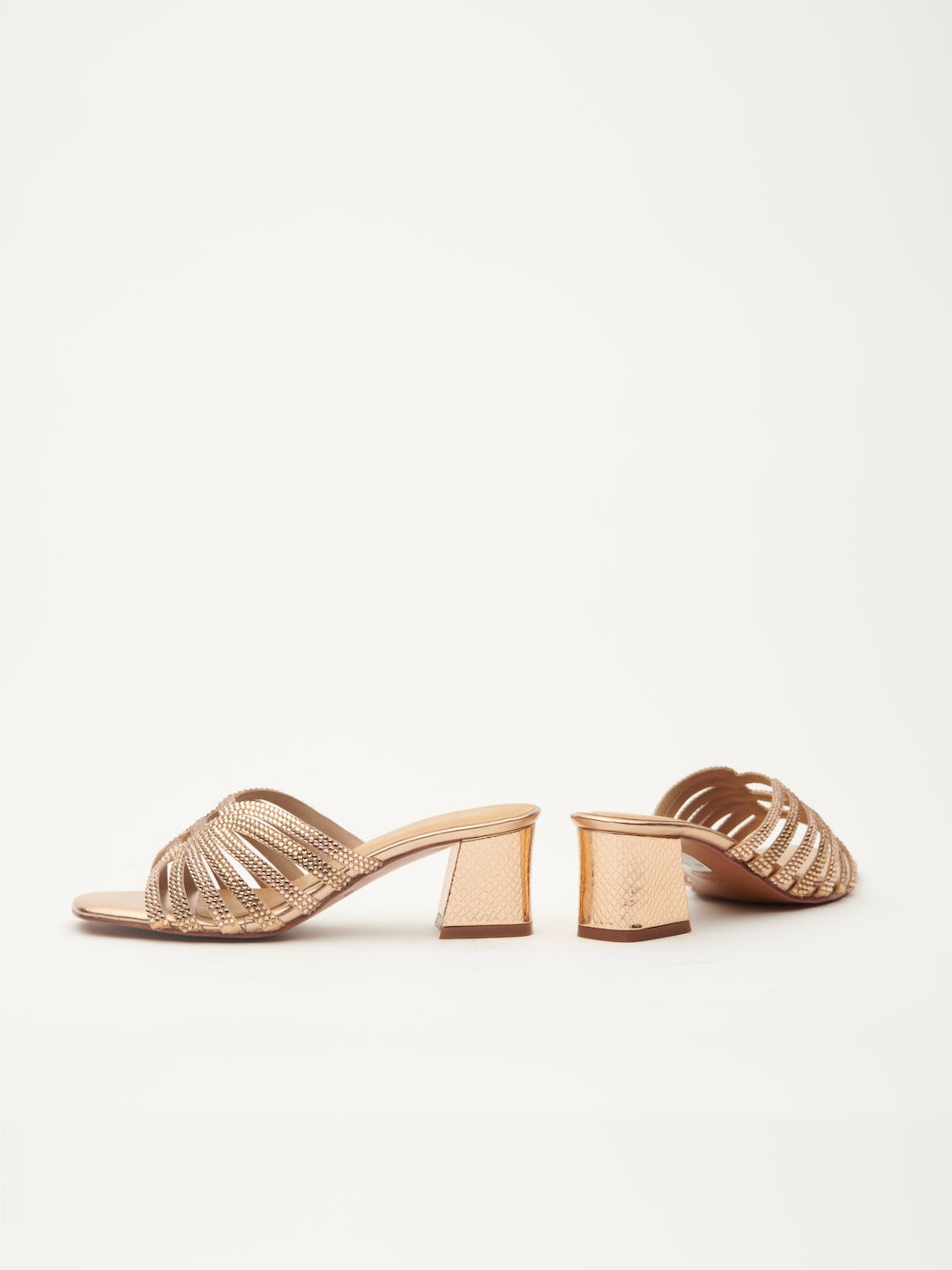DIANE HEELS