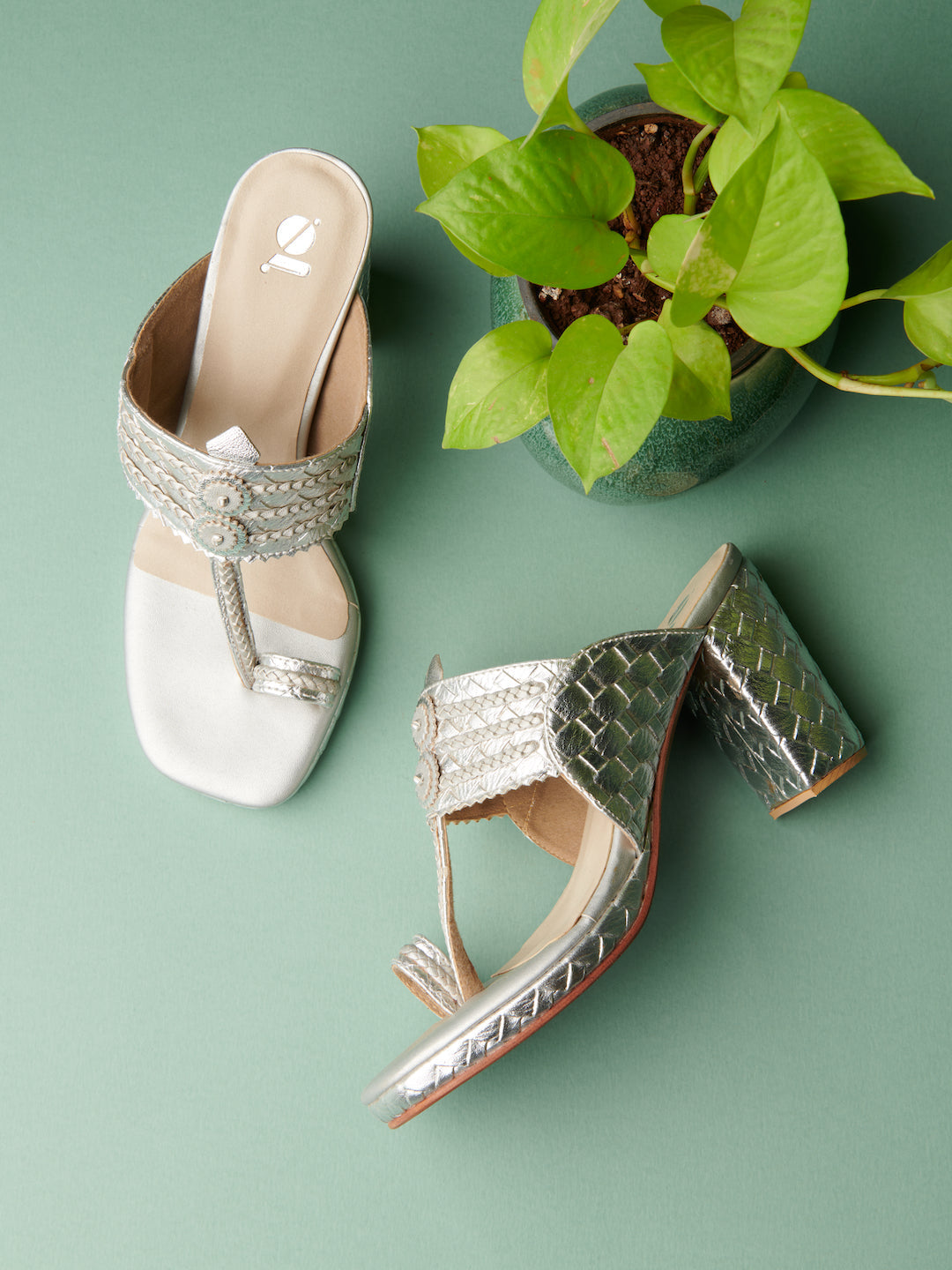 INTRECCIATO KOLHAPURIS