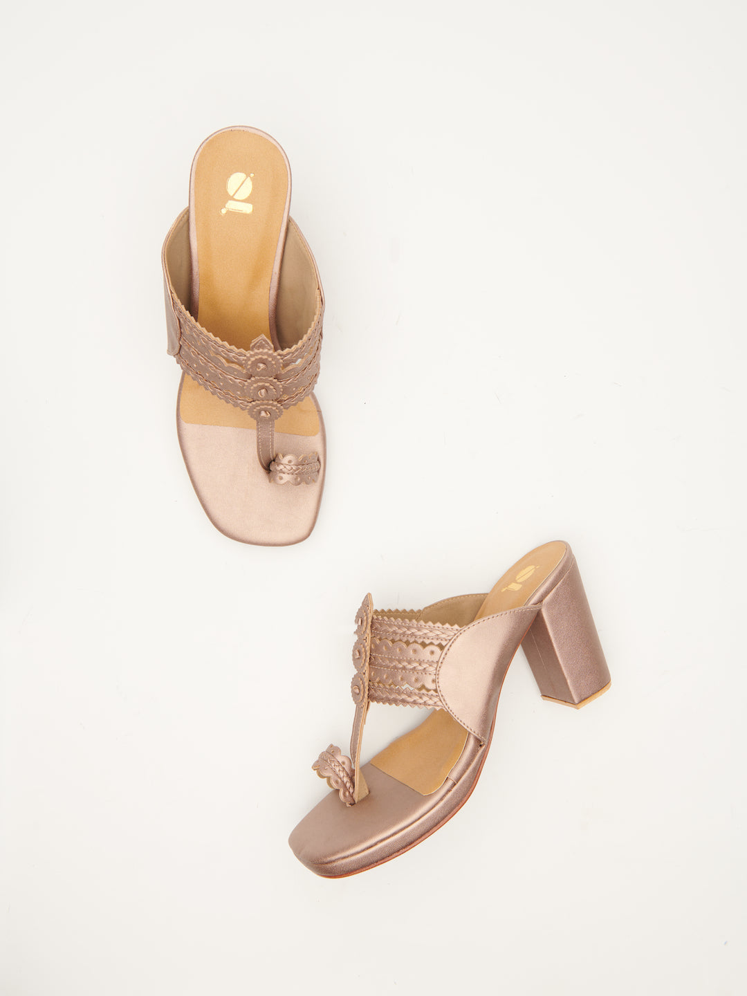 LEVELS KOLHAPURI HEELS