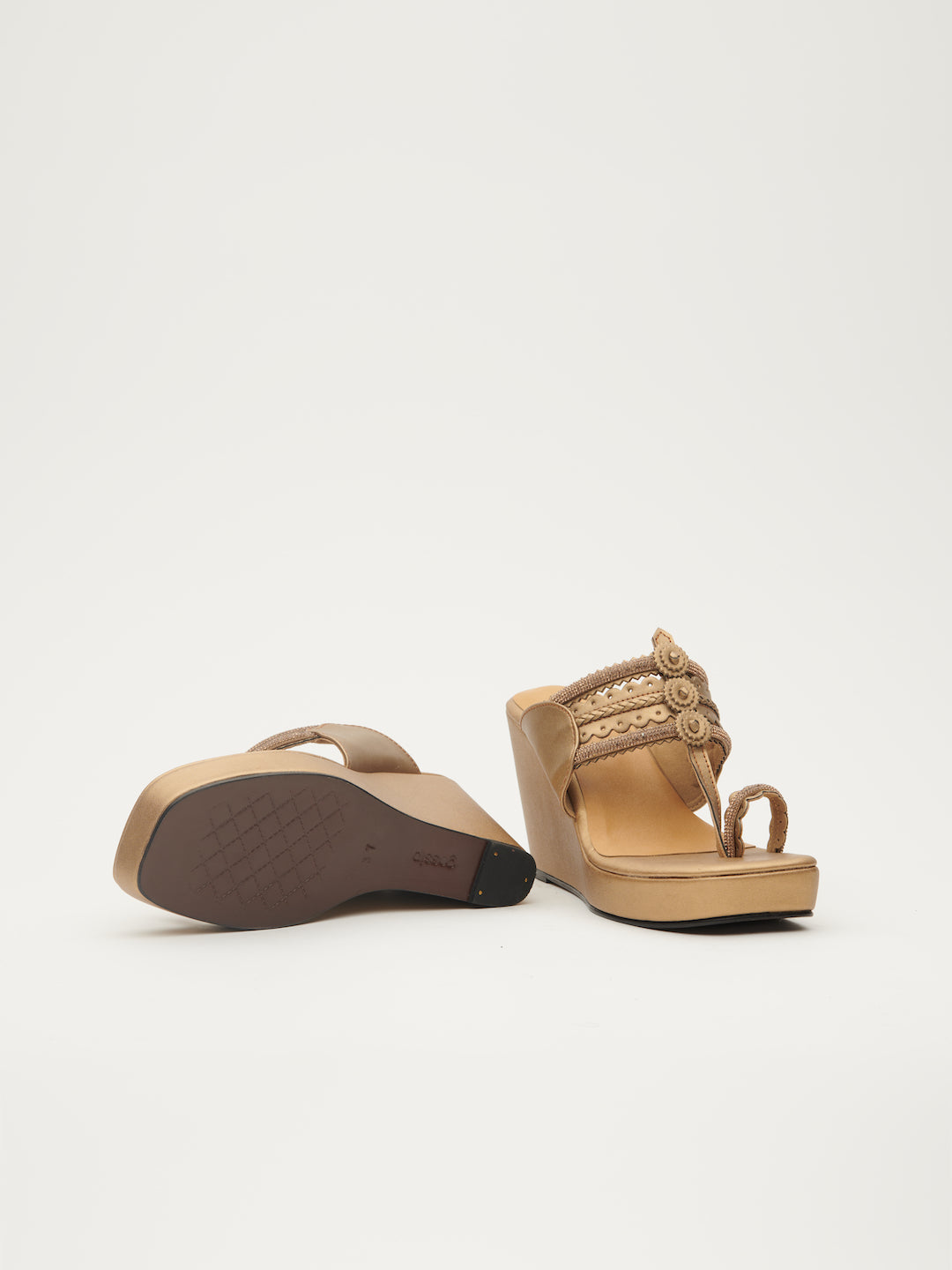 GOSSIP GALORE KOLHAPURI PLATFORMS