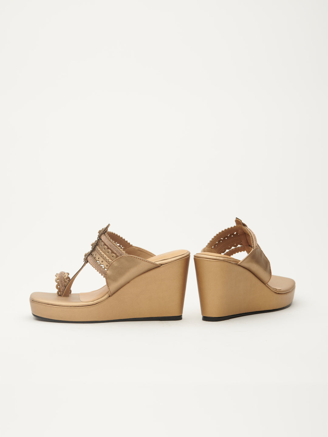 GOSSIP GALORE KOLHAPURI PLATFORMS