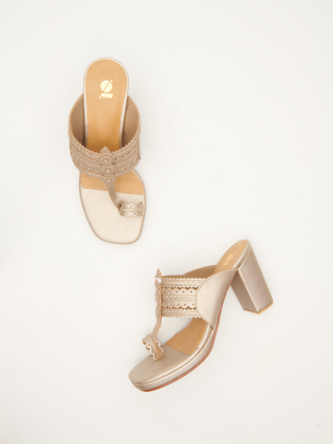 LEVELS KOLHAPURI HEELS