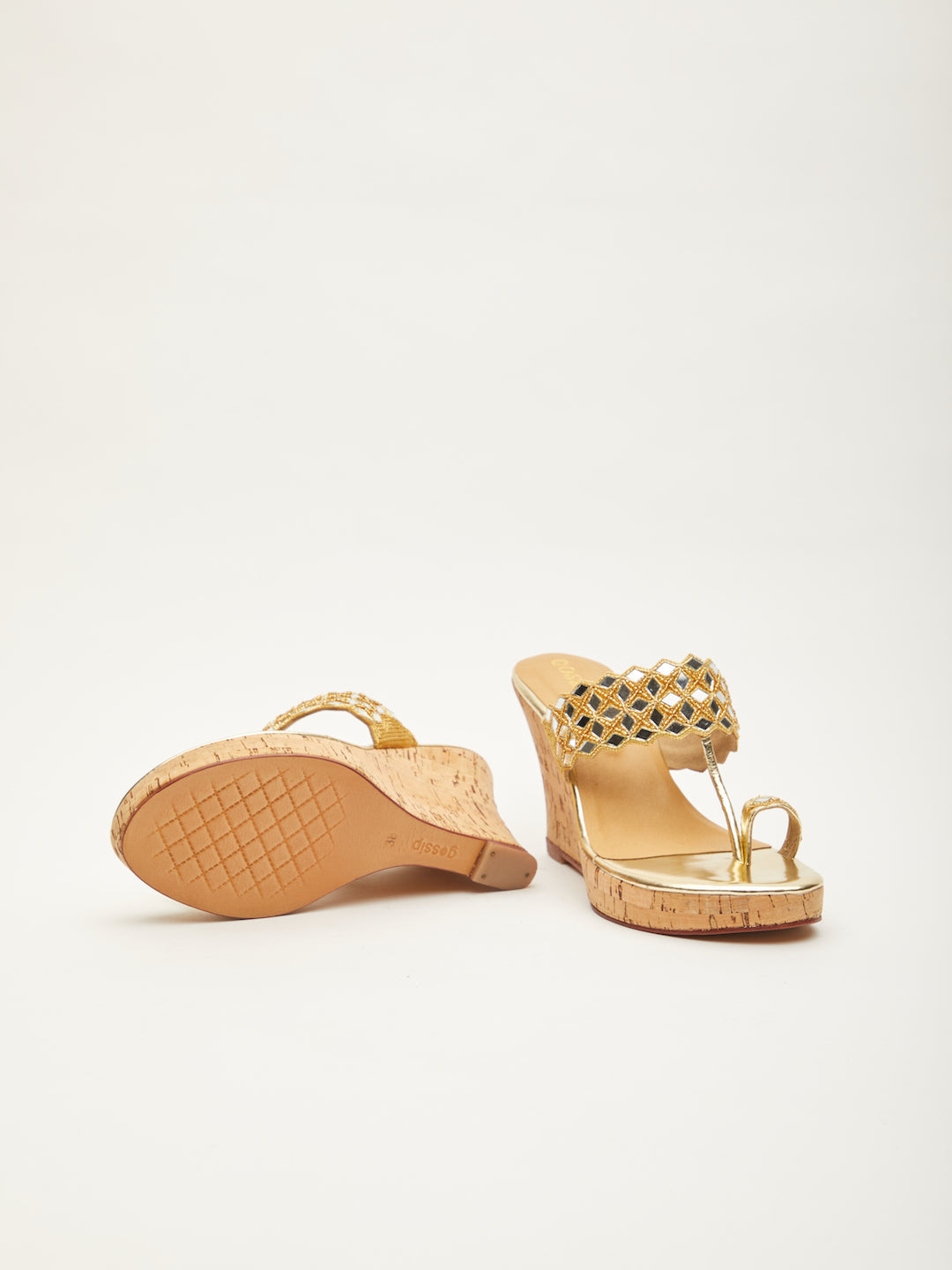 MIRROR WORK FESTIVE PLATFORMS