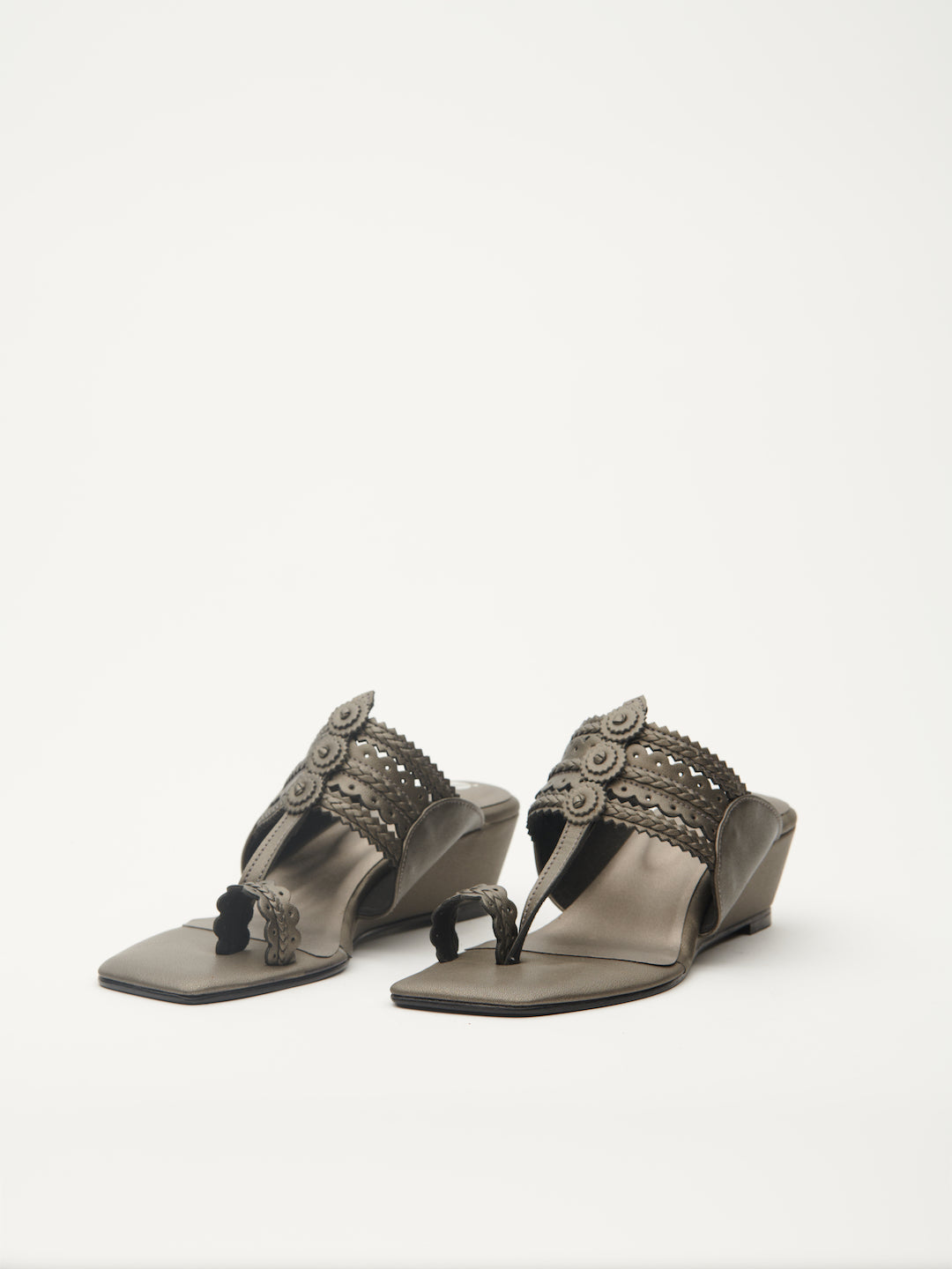 Classic Kohlapuri Wedges
