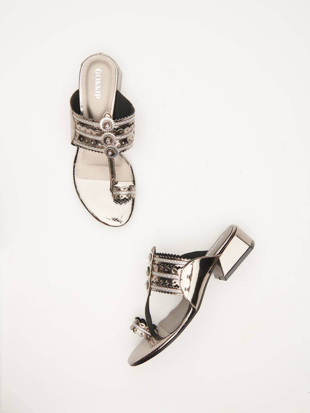 LEVELS METALLIC KOLHAPURI