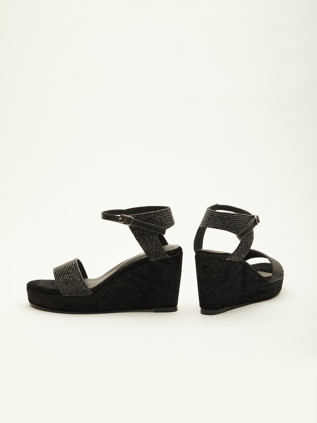 BOMBAY VELVET PLATFORMS