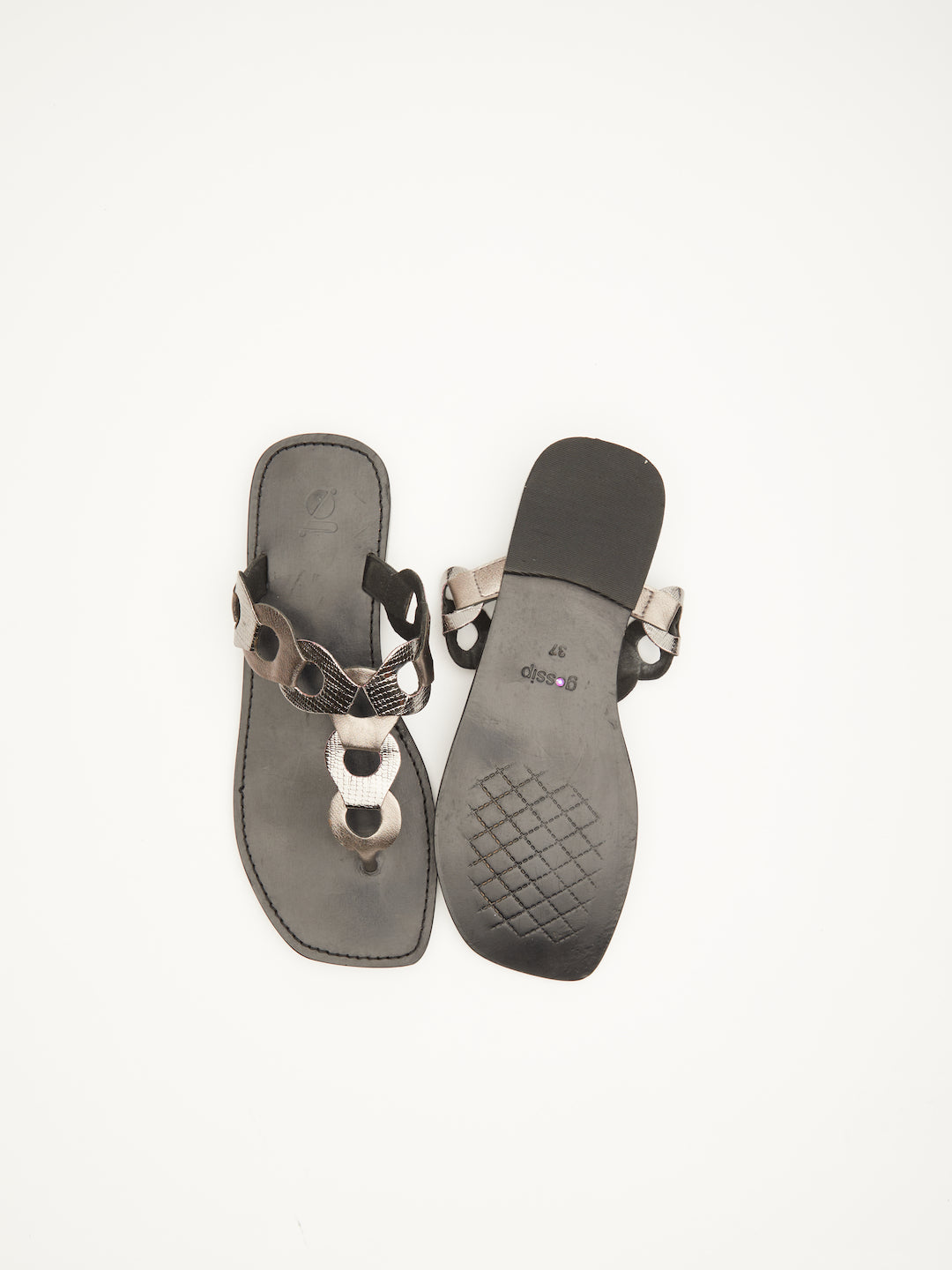 CONNECTED SOCIETY FLATS