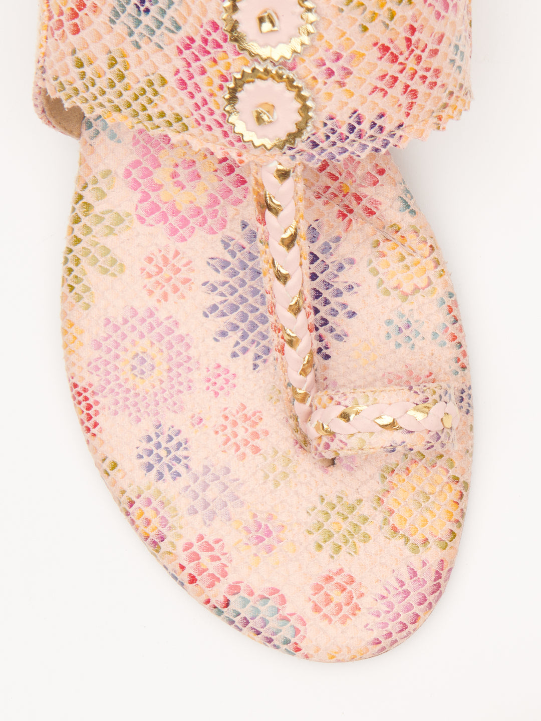 FLORAL EMBOSSED KOLHAPURI