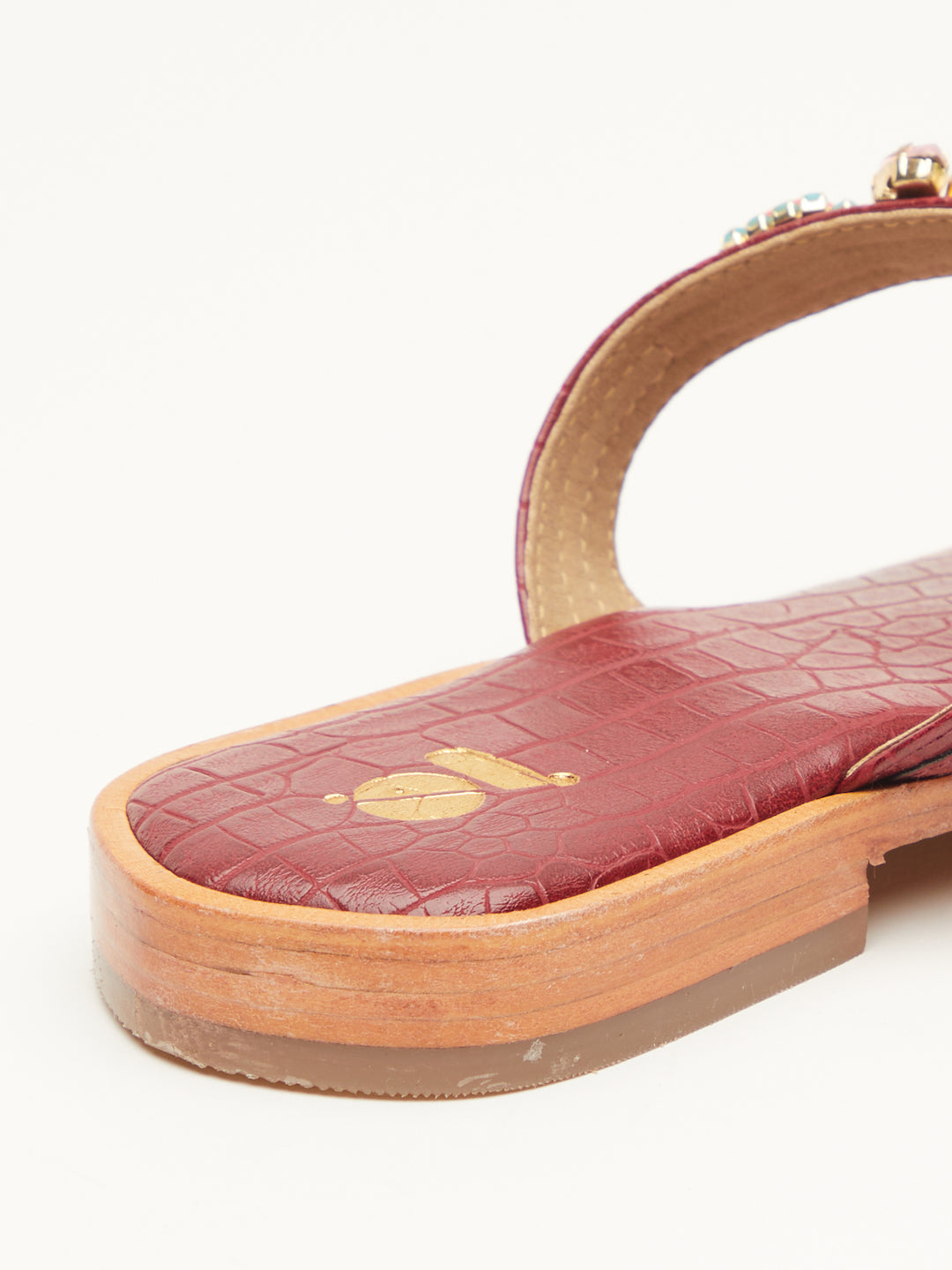 NAVRATAN KUJA THONGS