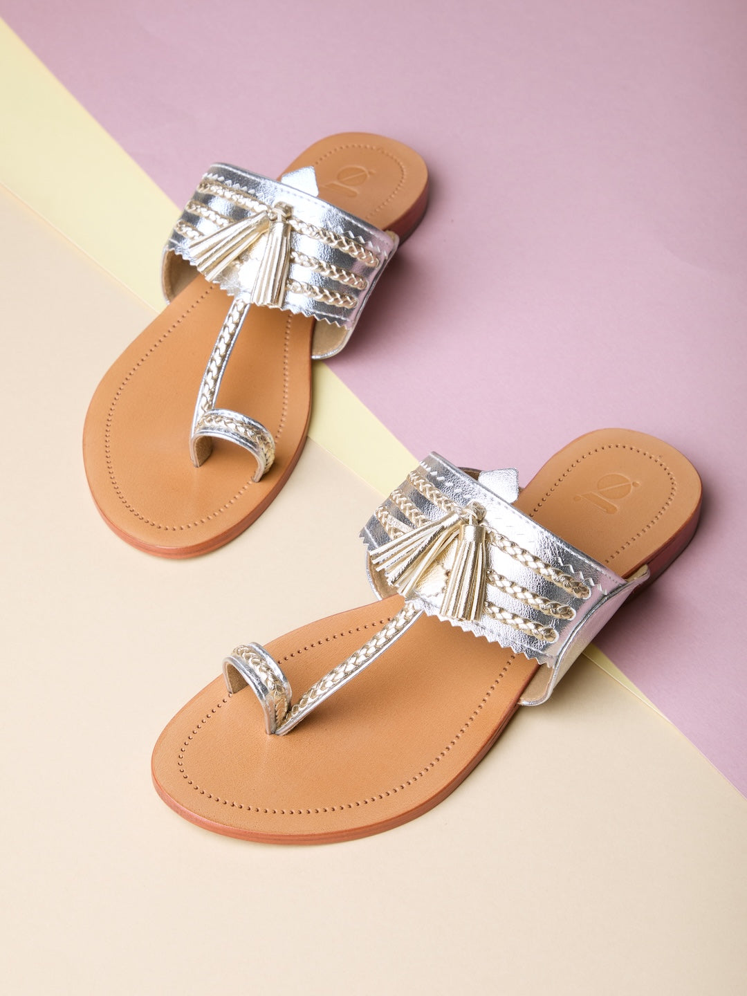 FLAT TASSEL KOLHAPURIS