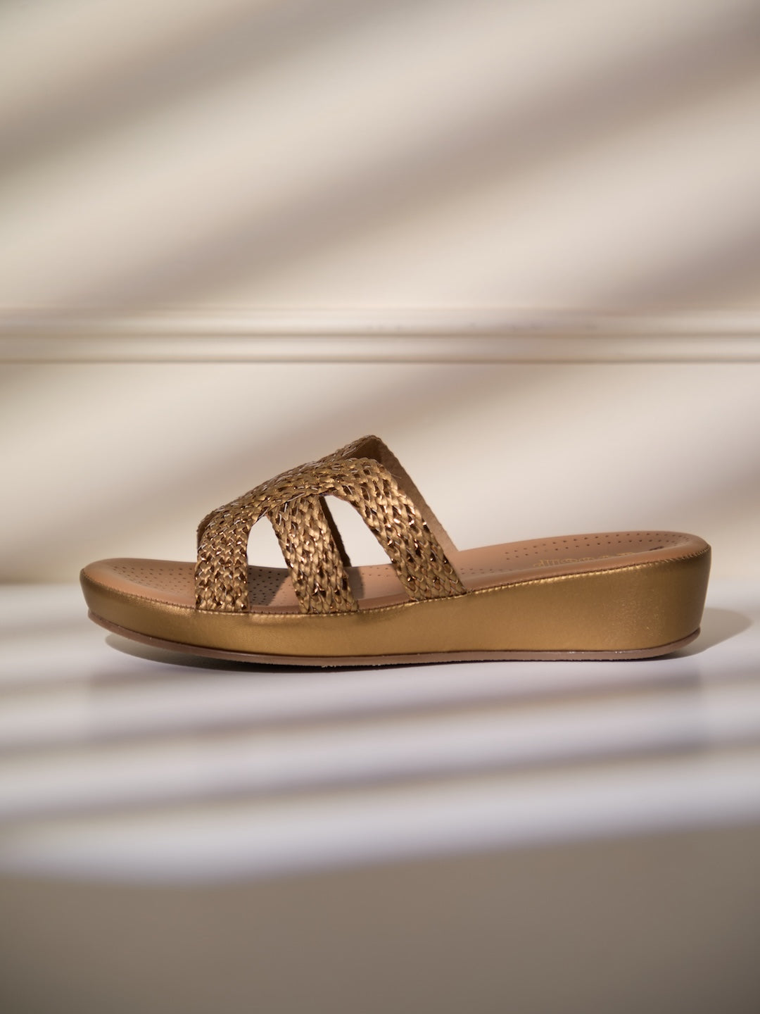 Blush Interlace Slides