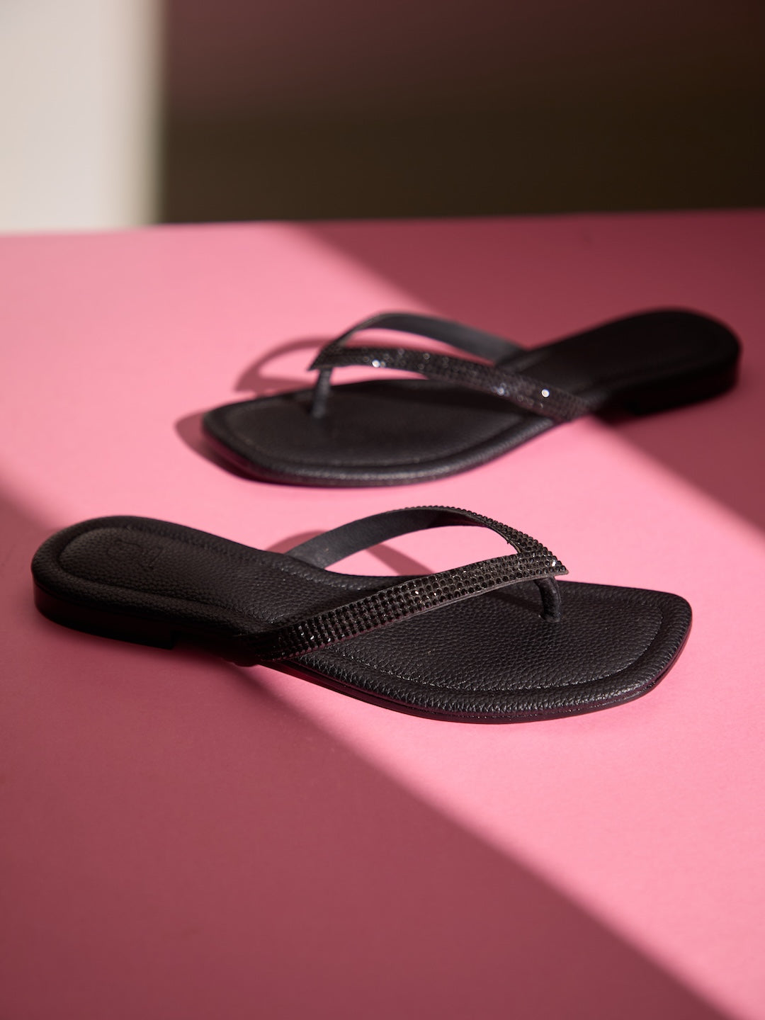 Signature Diamante Thongs