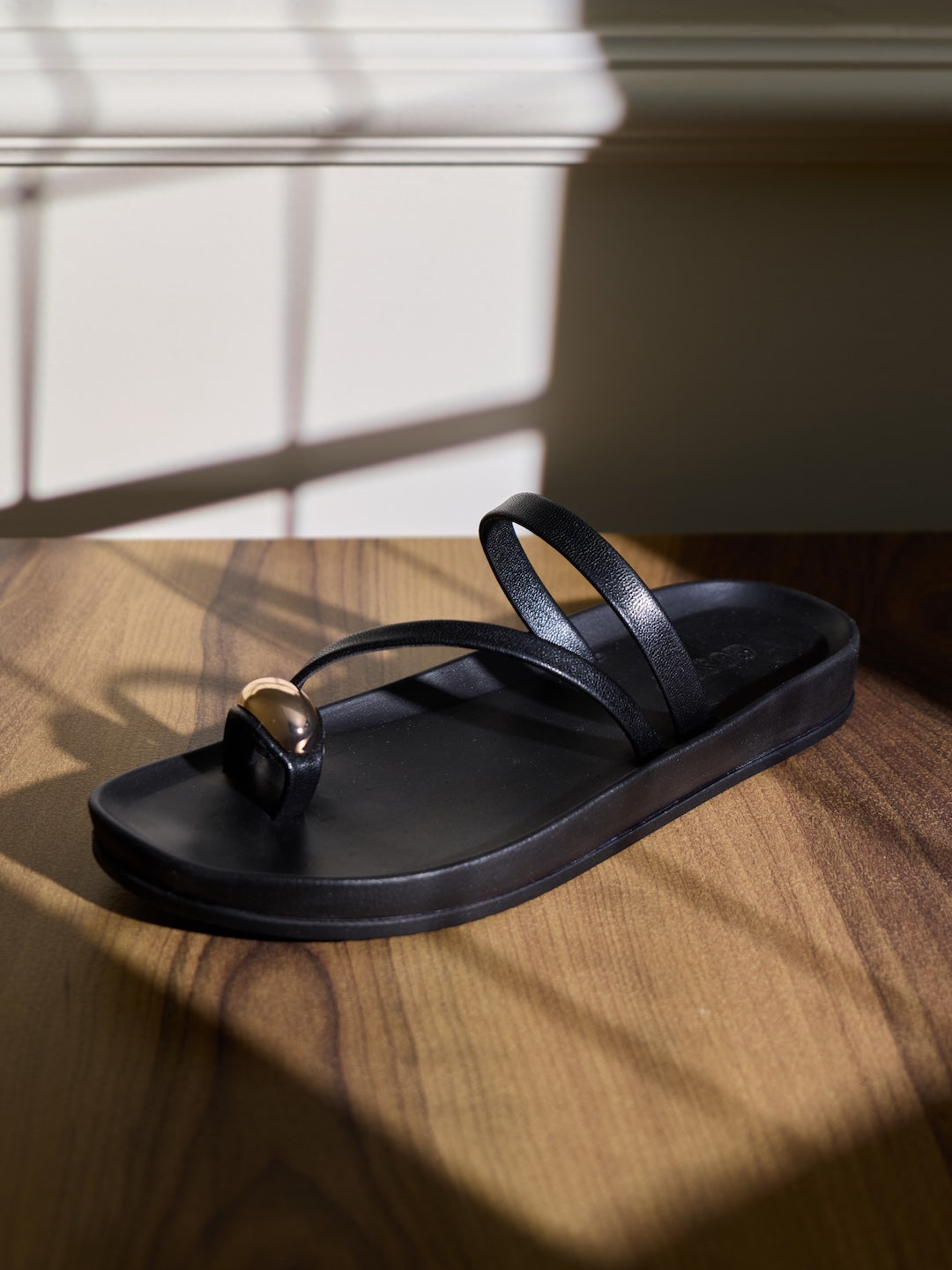 Orion Toe Flats