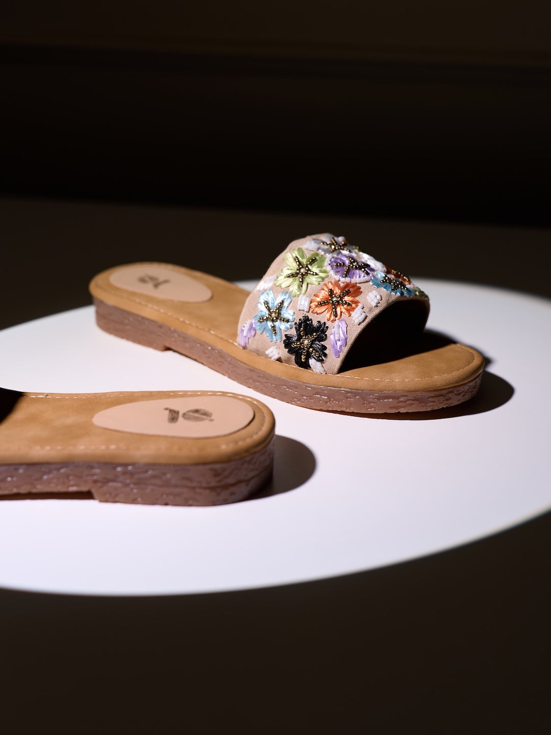 Raffia Bloom Slides
