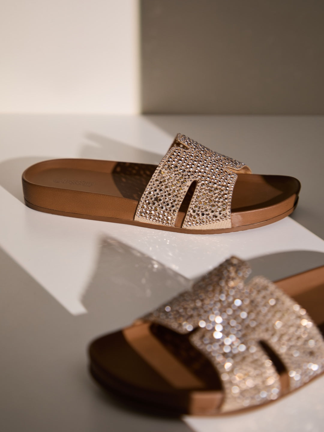 Luma Slides