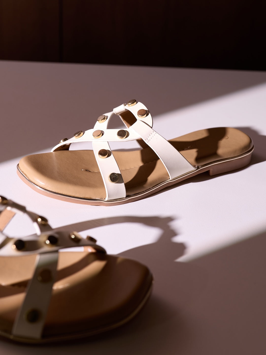 Stud Line Flats