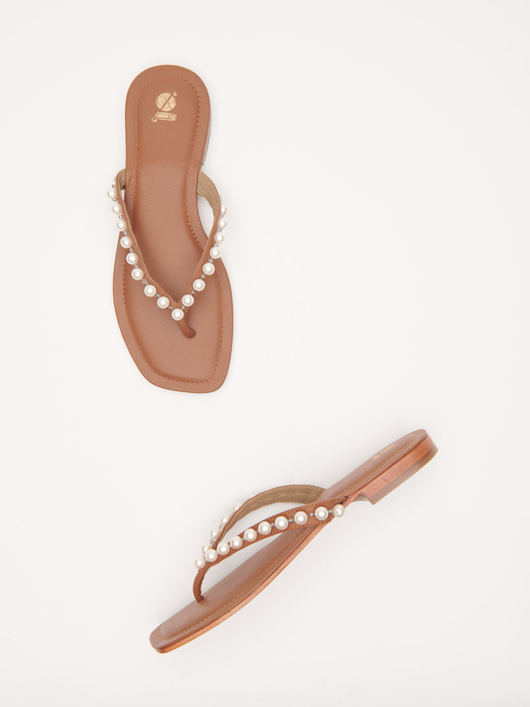 CONTEMPORARY PEARL FLATS