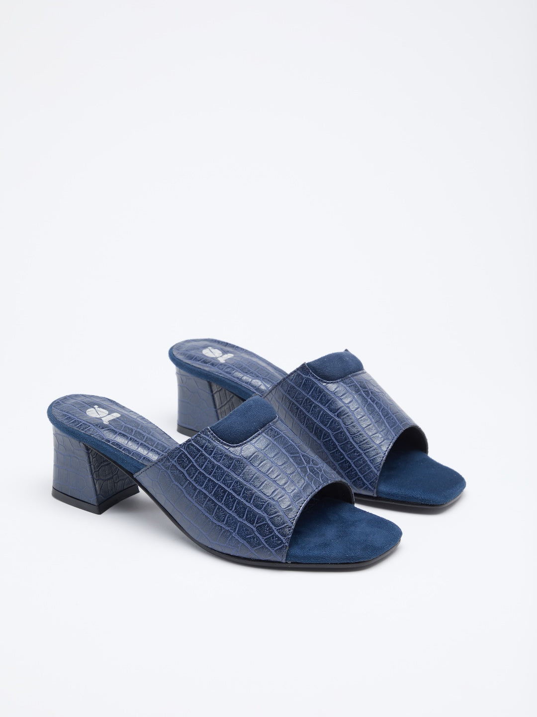 MUTED MUSE SLIDES