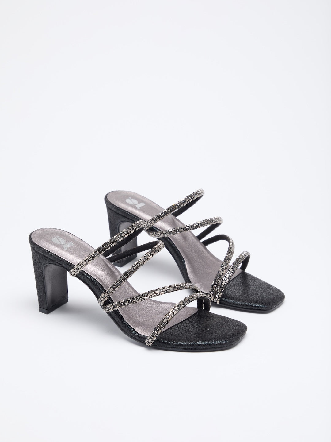 LUCKY CHARM HEELS