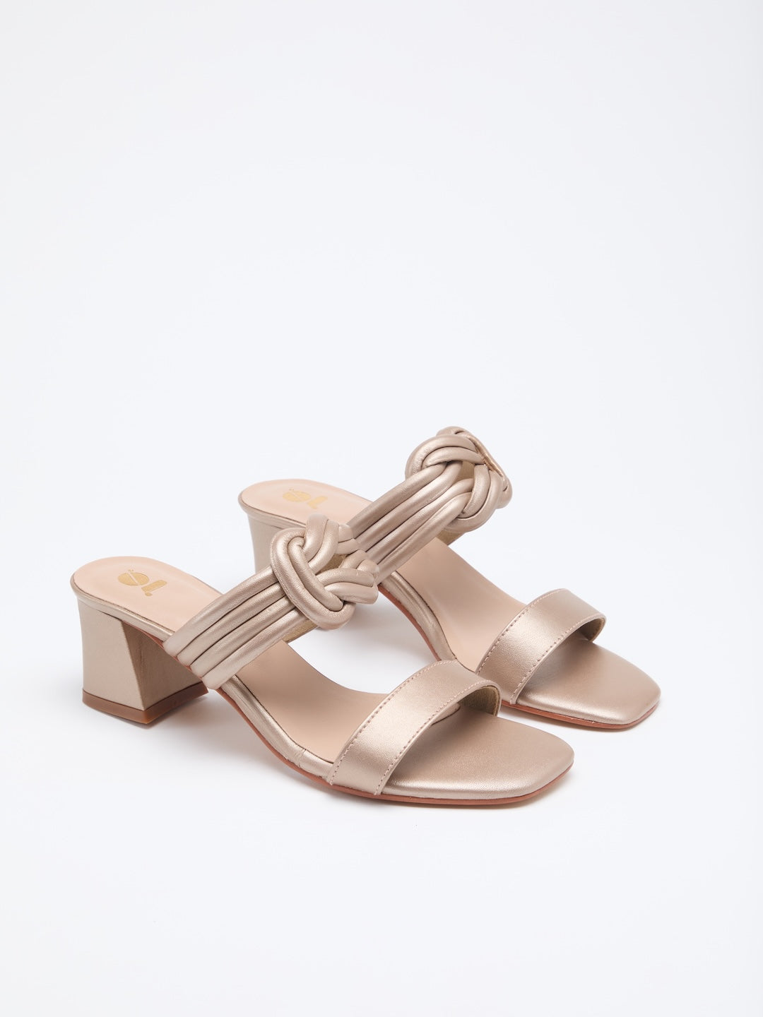 TWISTED FANTASY HEELS