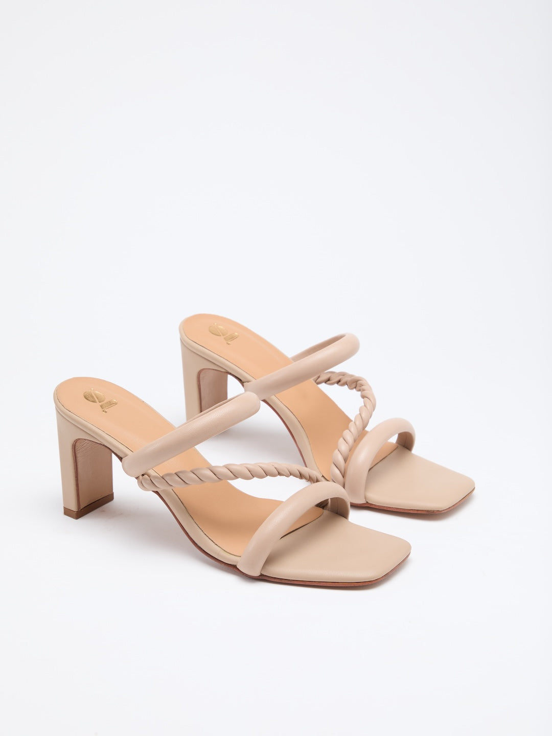 TWISTED DESIRE HEELS