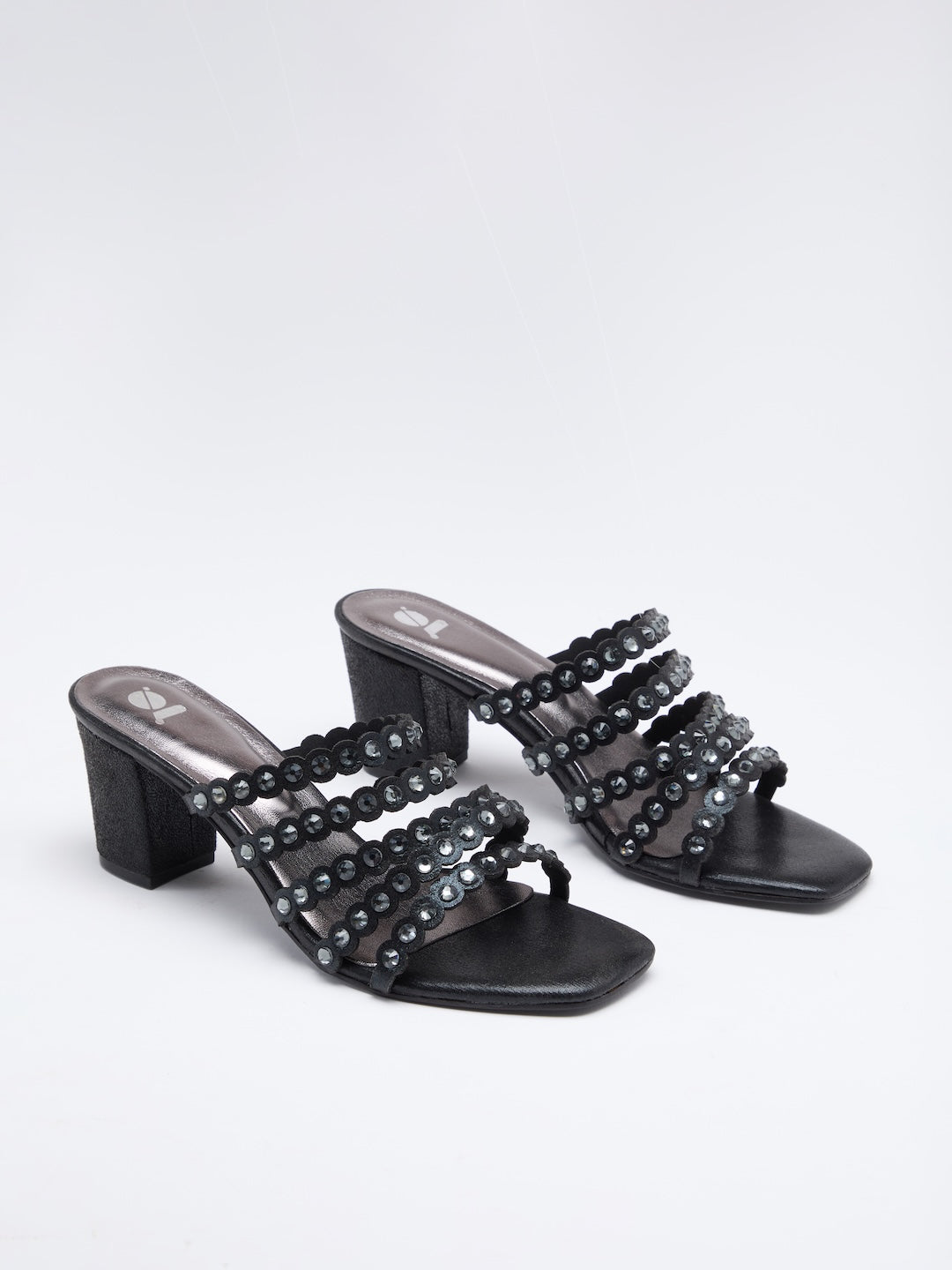 NOOR - E - NAAZ HEELS