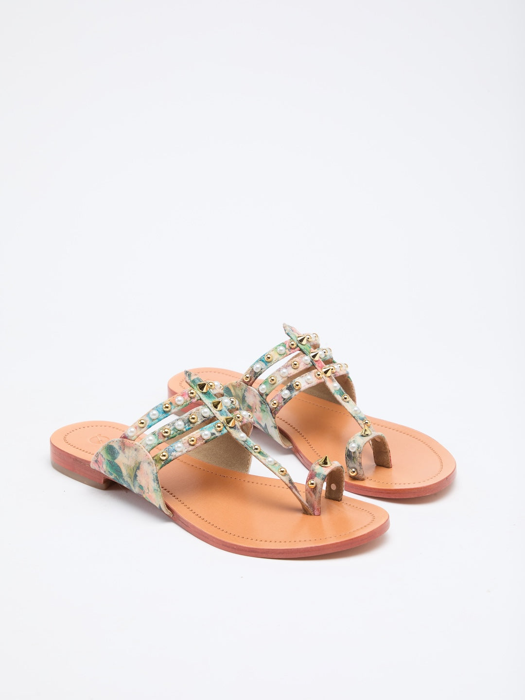 THREE WISHES KOLHAPURI