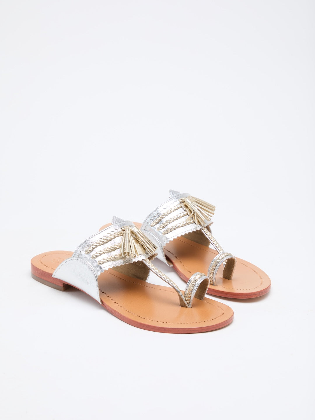 FLAT TASSEL KOLHAPURIS