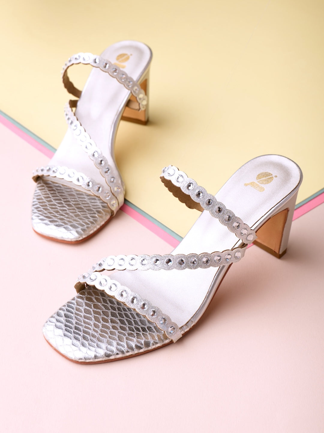 NOOR - E - NAZAR HEELS