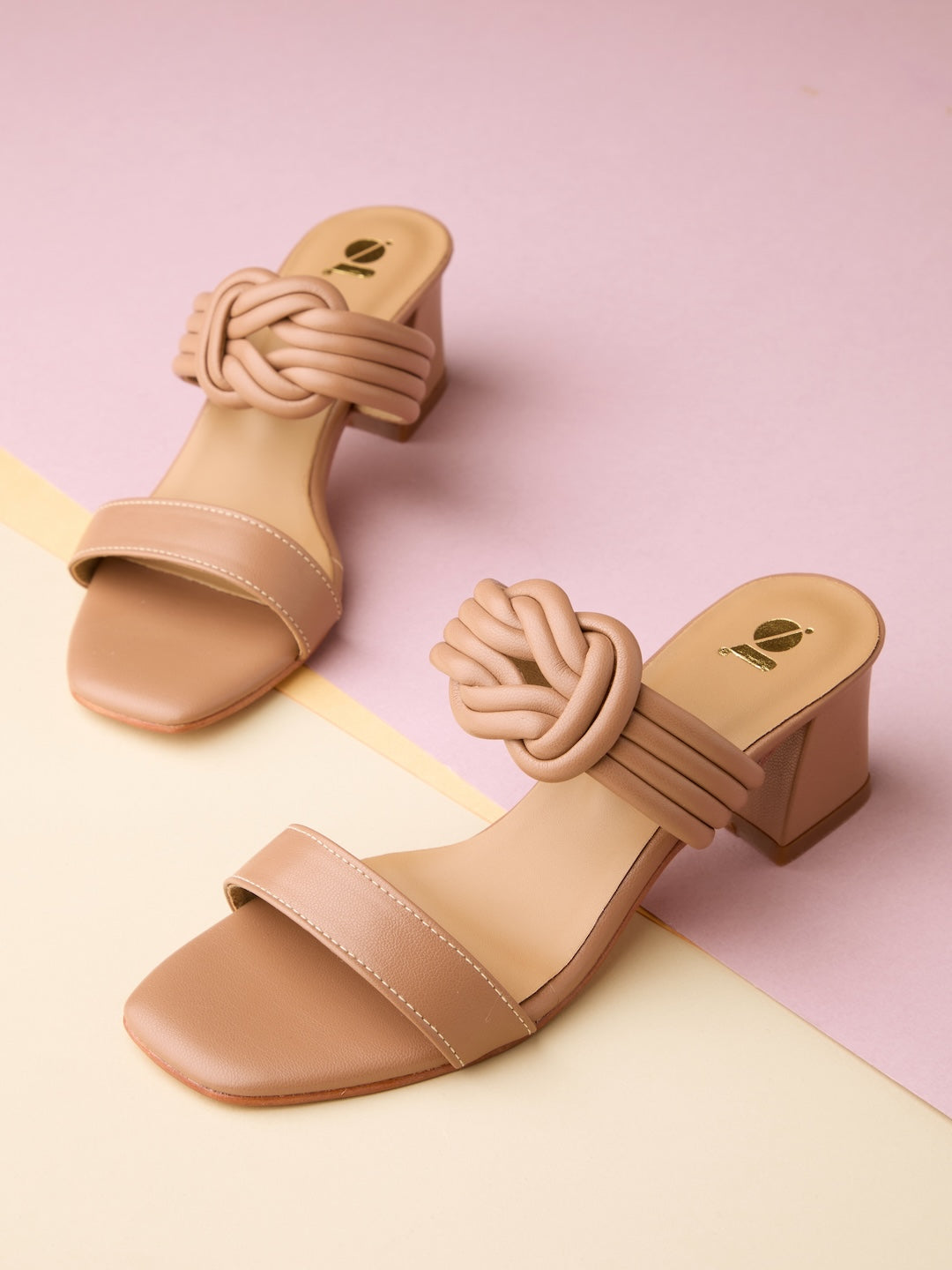 TWISTED FANTASY HEELS