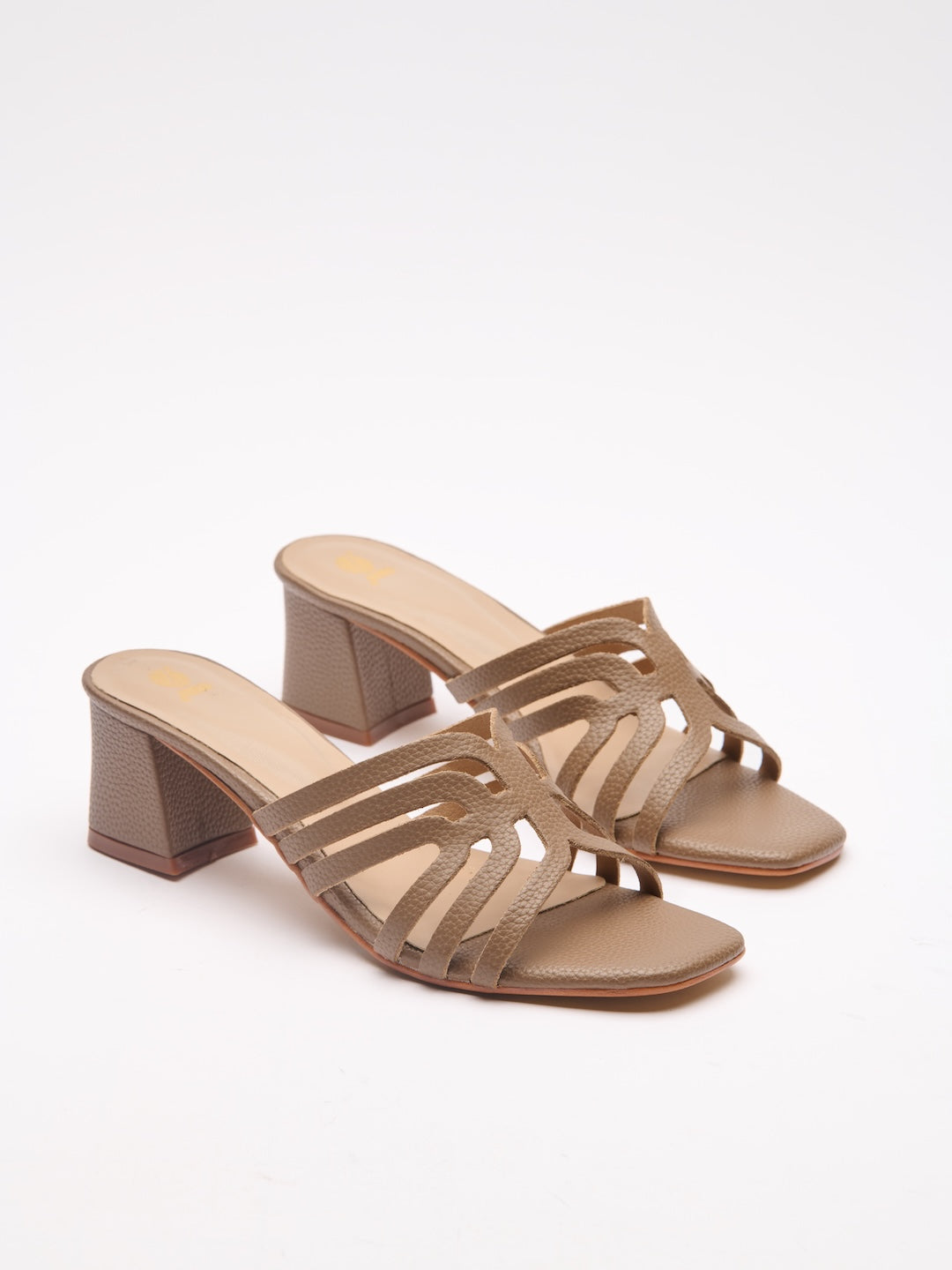 SLIT DECISION HEELS