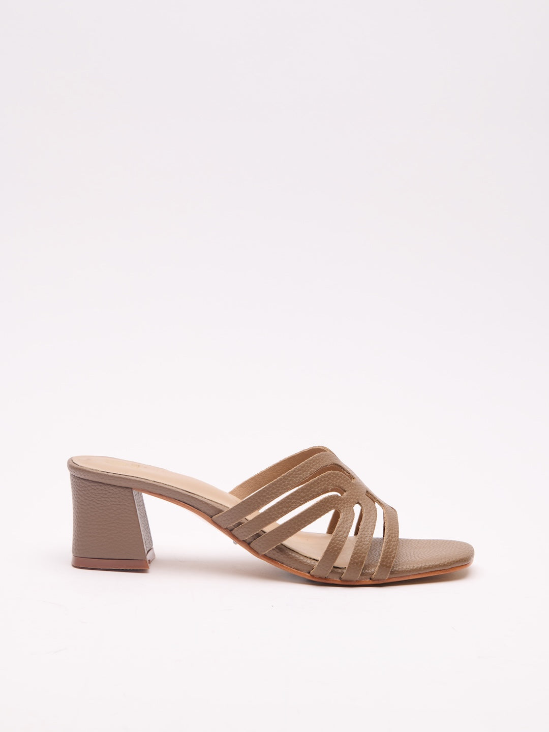 SLIT DECISION HEELS