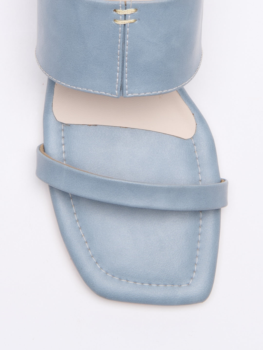 Cloud Command Heels