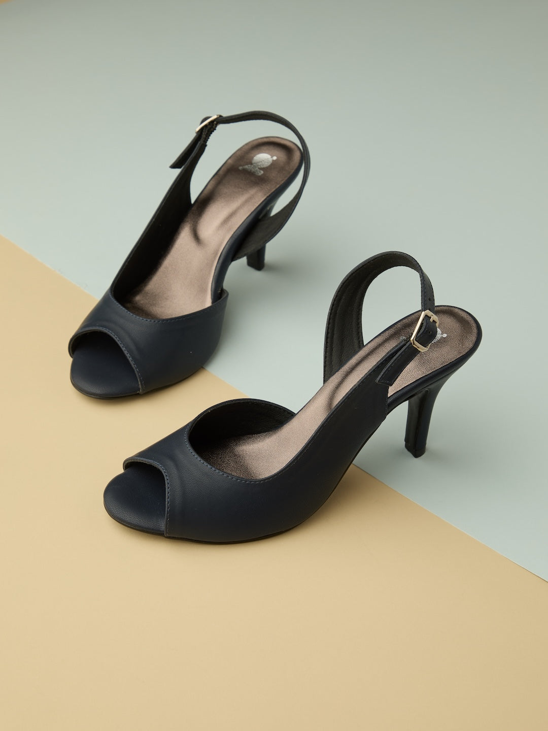 Eterna Slingback Sandal
