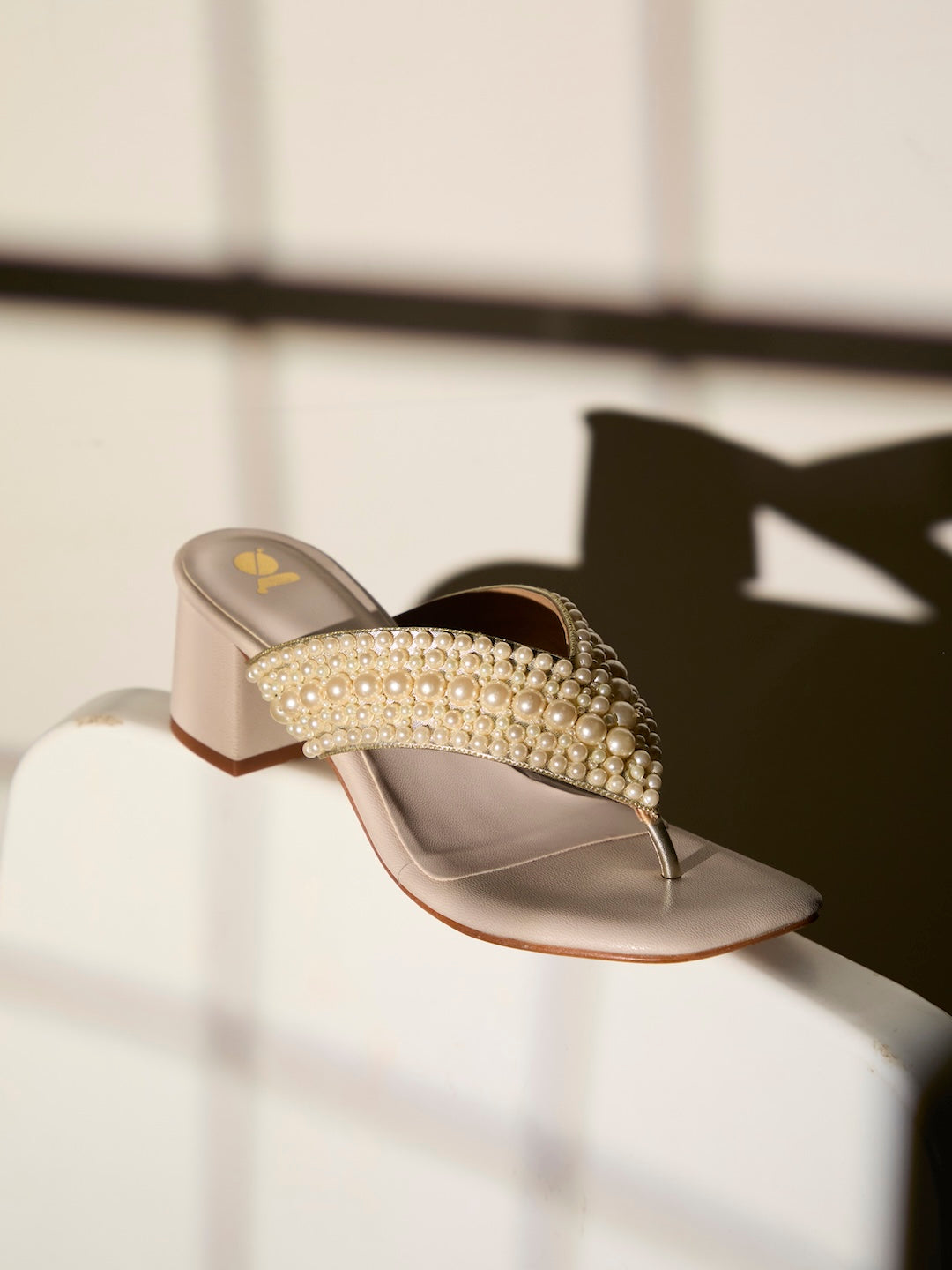 Pearl Bloom Thongs