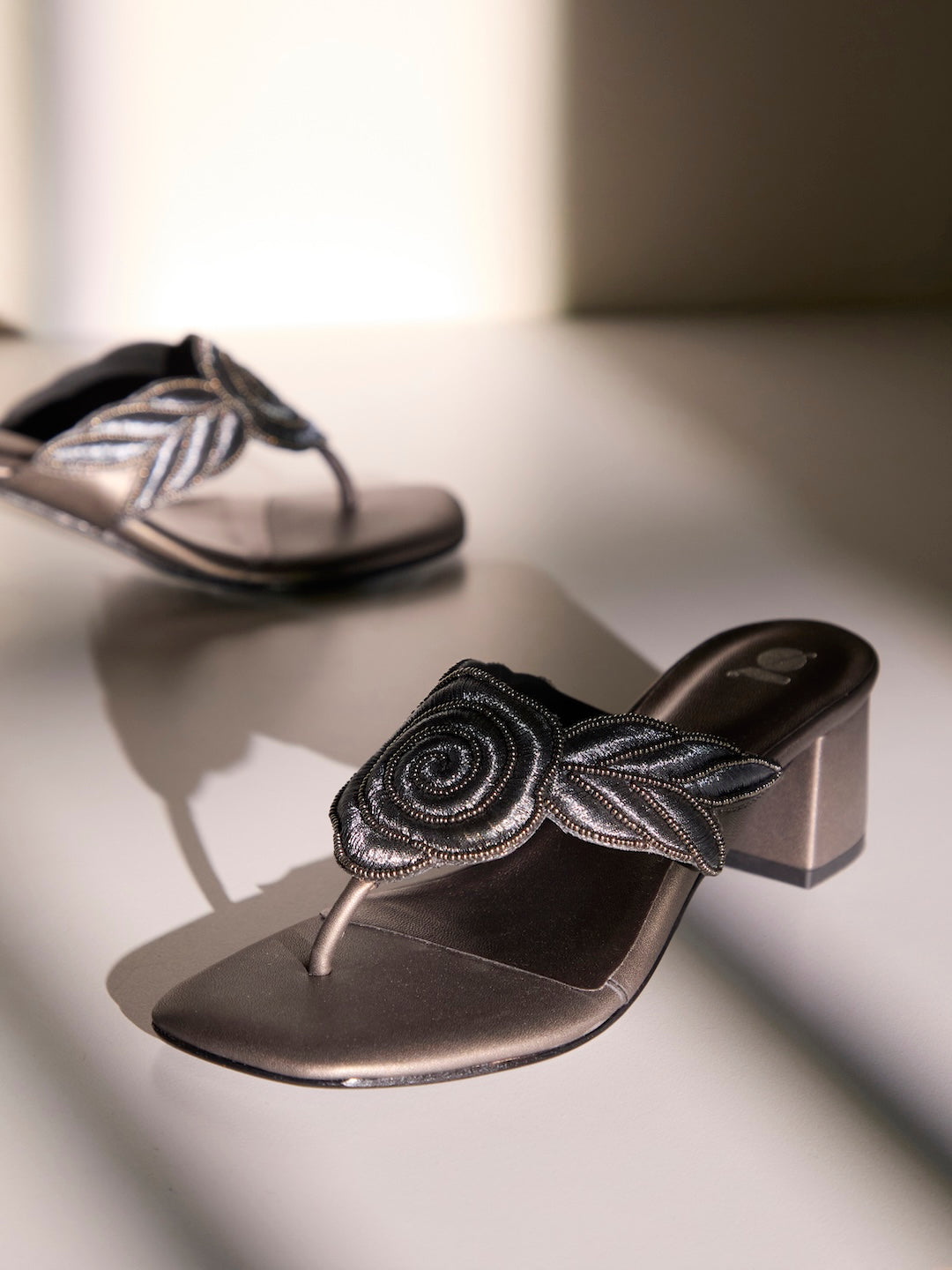 Rosette Court Heels