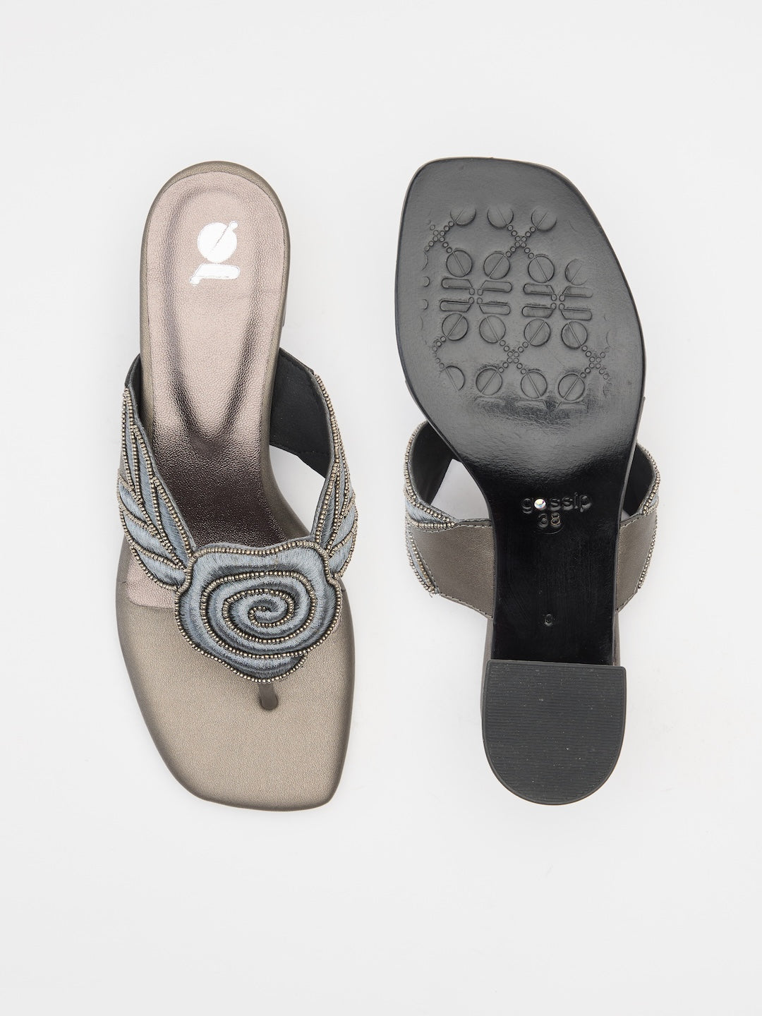 Rosette Court Heels