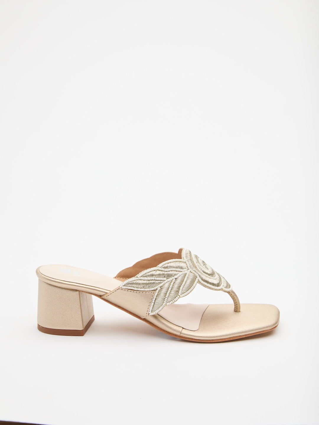Rosette Court Heels