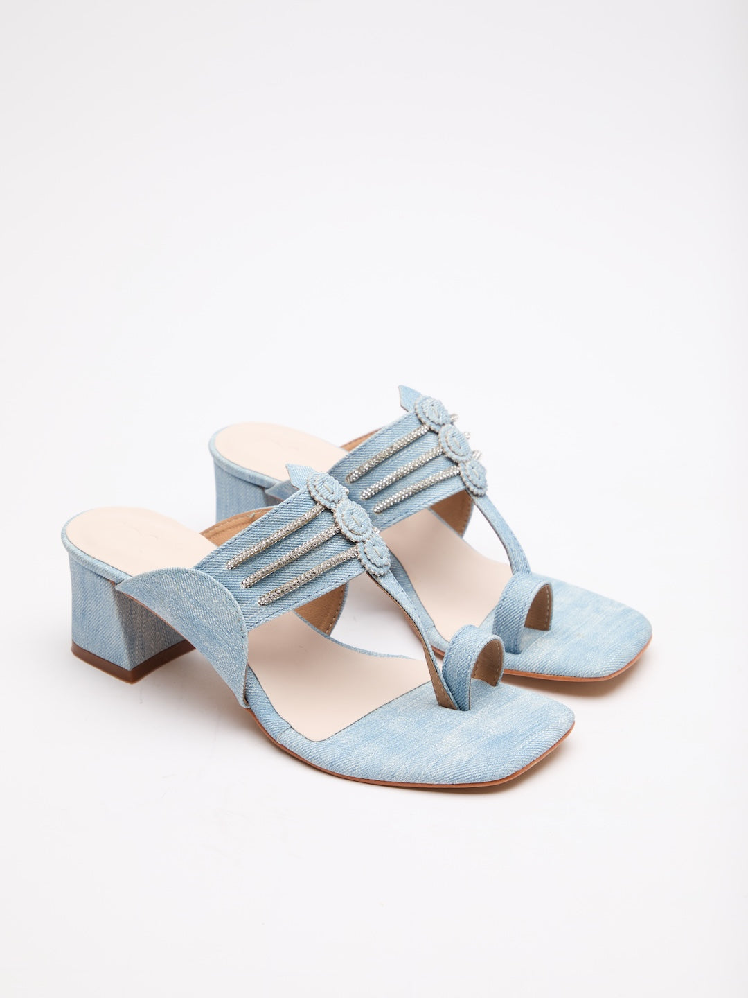 Noor Kohlapuri Heels