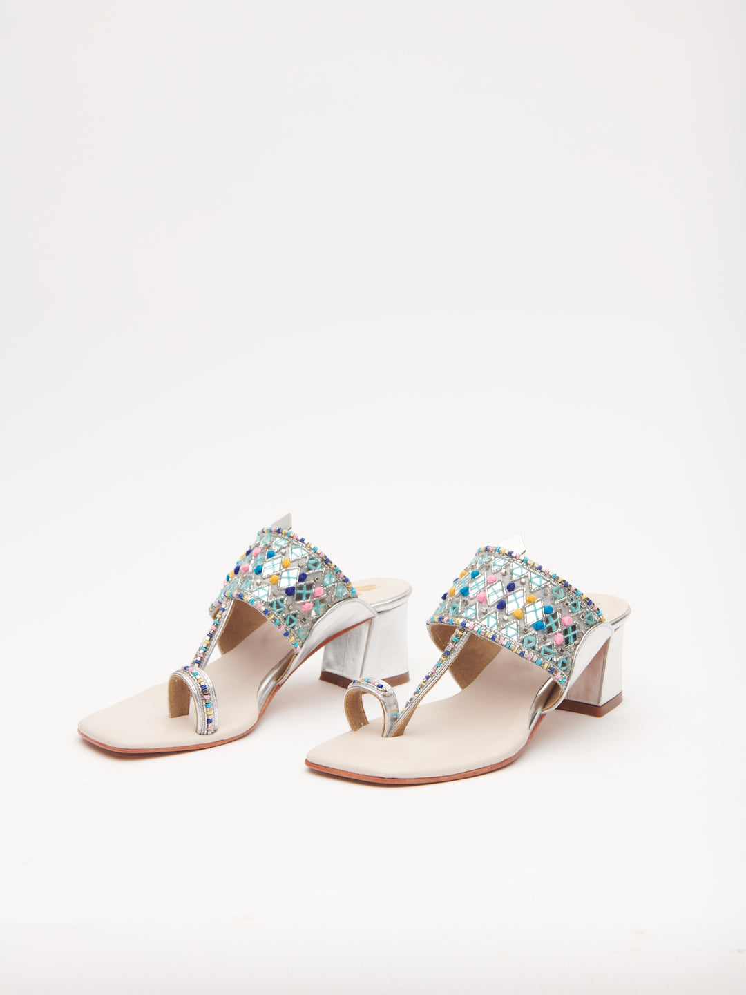 HANDCRAFTED ABHALA KOLHAPURI