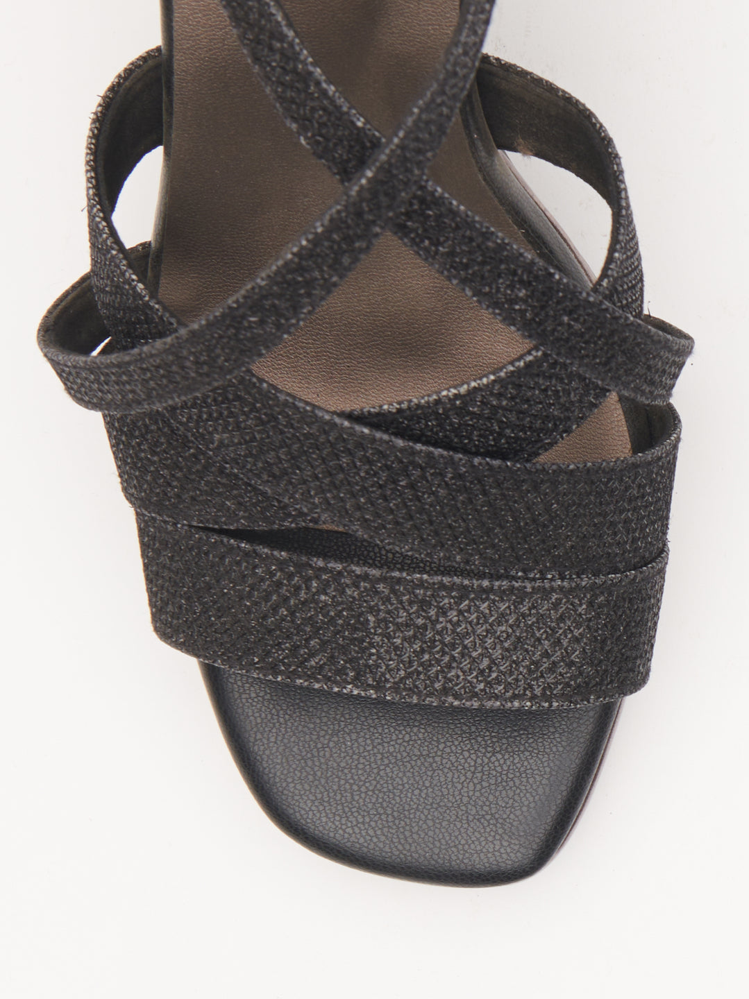 SANDRA FROM BANDRA HEELS