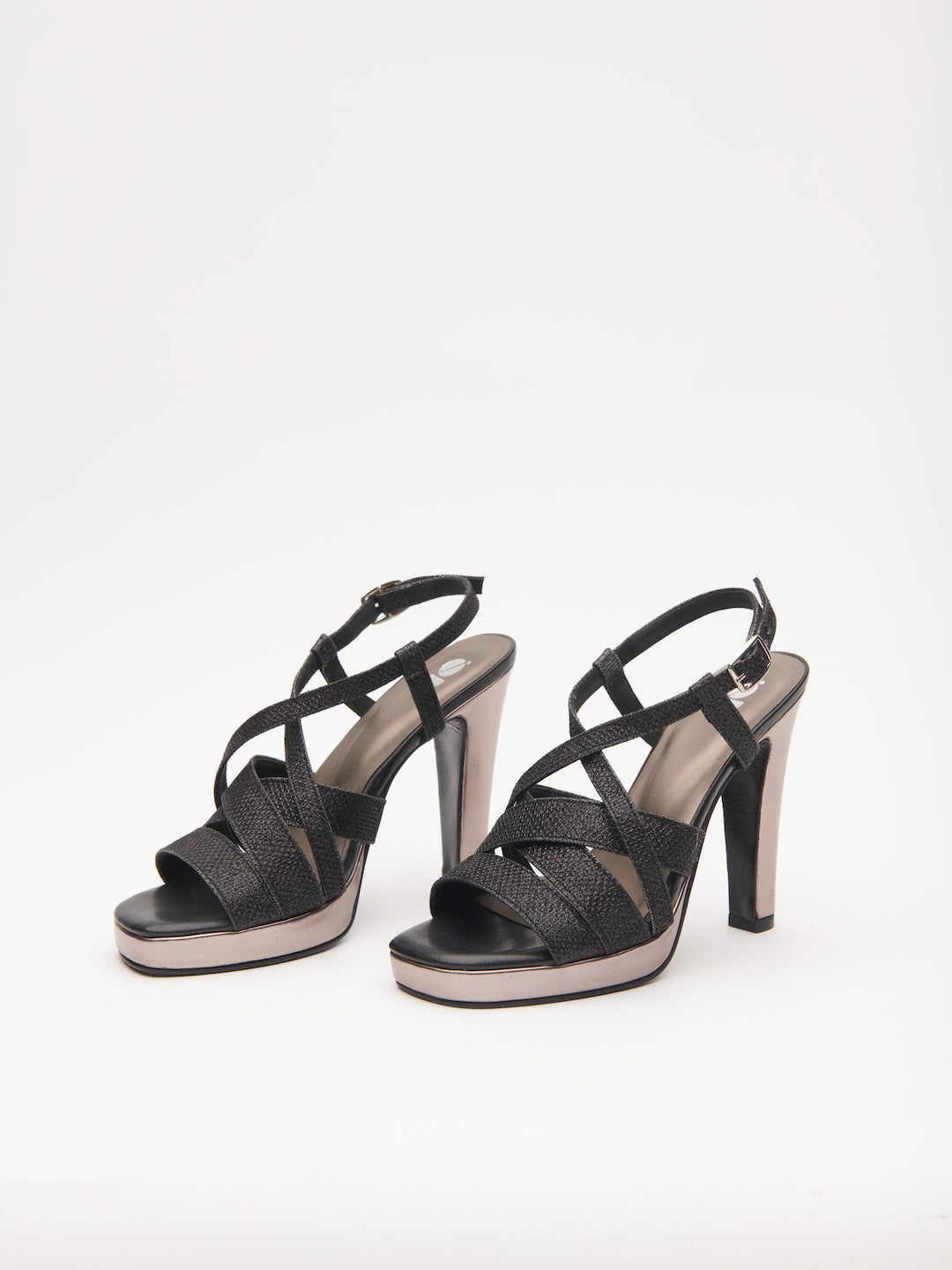 SANDRA FROM BANDRA HEELS