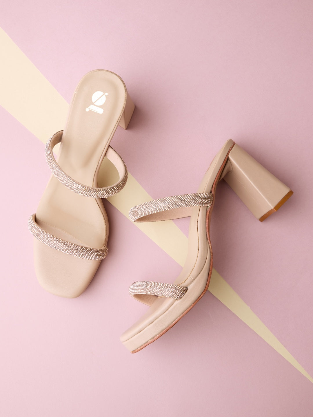 SUPERNOVA STRAPPY SLIDES