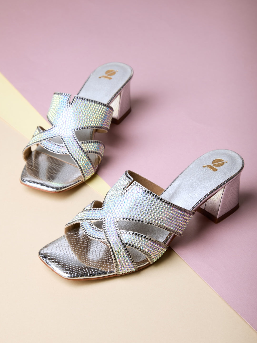 DIAMANTE SIGNATURE HEELS