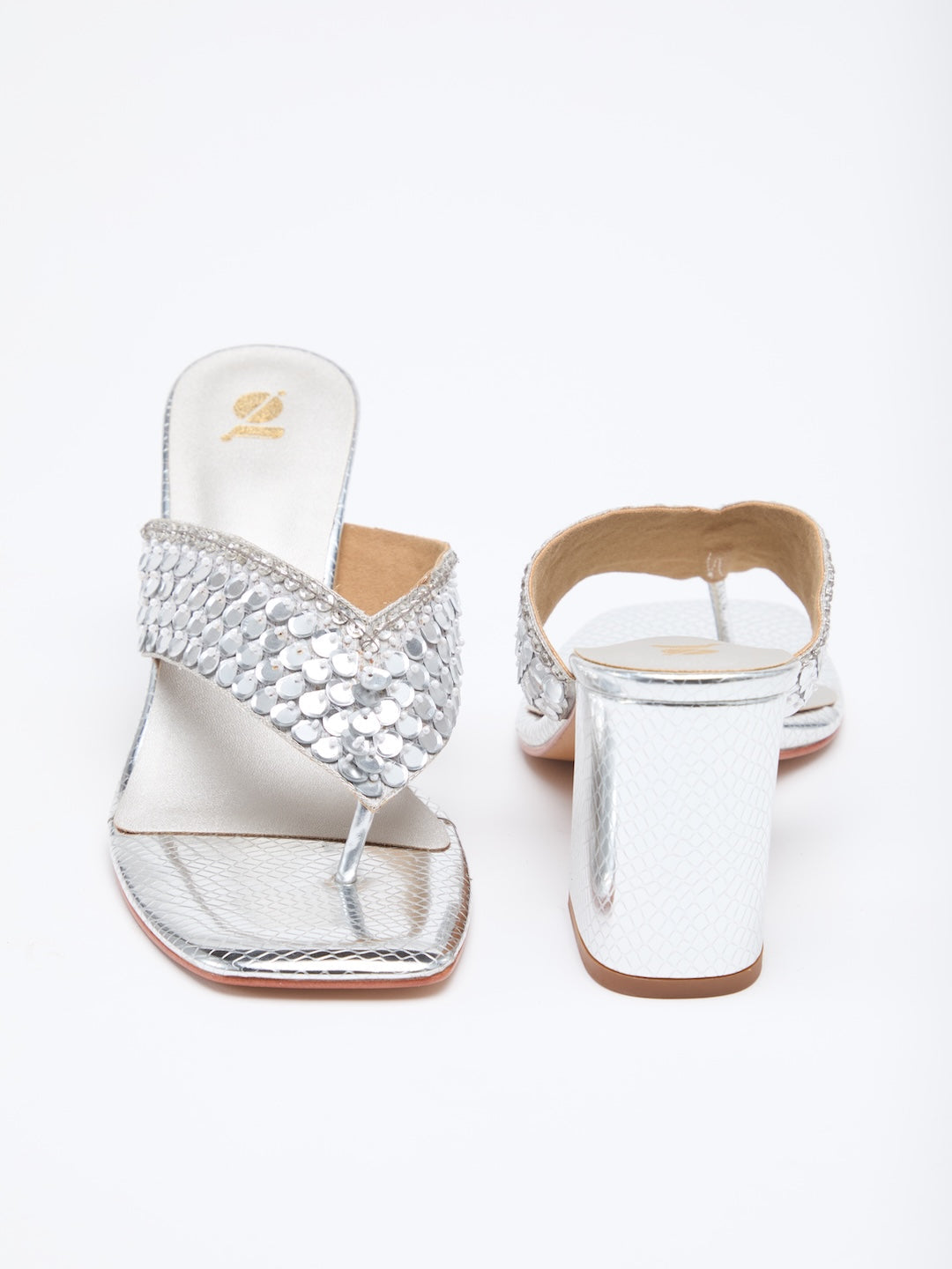 SCALES OF FIJI THONGS