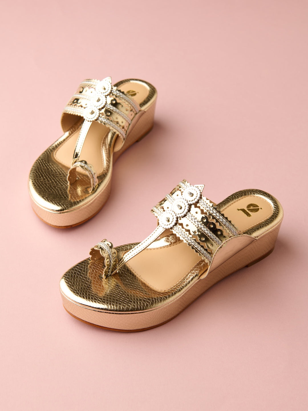 Cloud Bazaar Kolhapuris