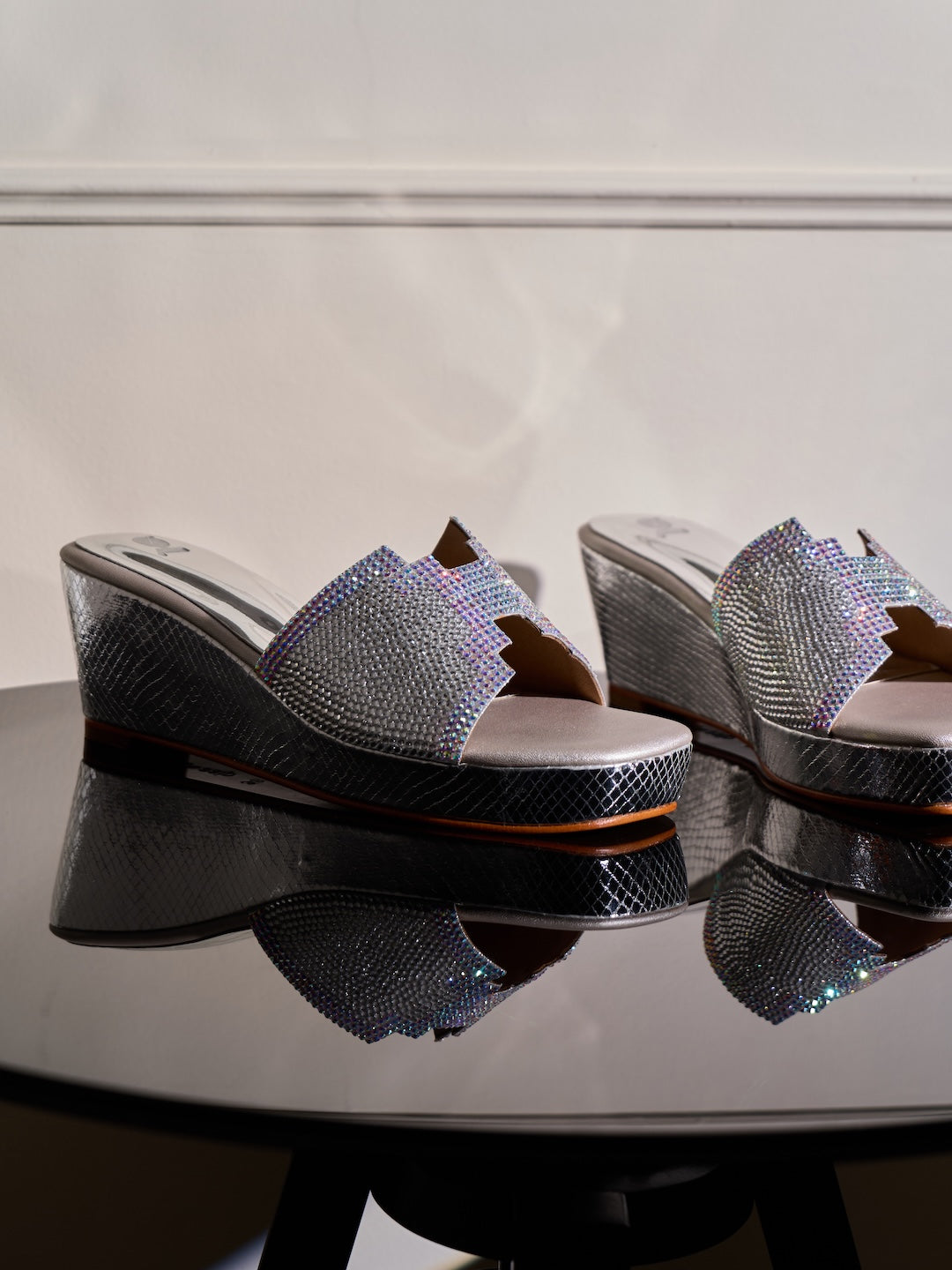 Noir Crystal Platforms